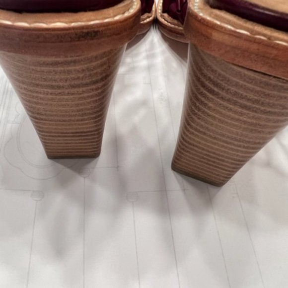 eight fifteen "Phoebe" chunky heel sandals w/ ankle wrap size 6.5 color "Berry" - Picture 6 of 7